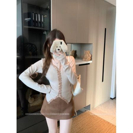 FA51464# 高级感小香风重工V领镶钻长袖T恤女新款修身显瘦内搭上衣 服裝批發女裝批發服飾貨源