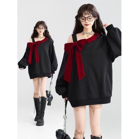 FA51530# 蝴蝶结少女girl薄款斜肩卫衣女秋季新宽松显瘦露肩别致独特上衣 服裝批發女裝批發服飾貨源