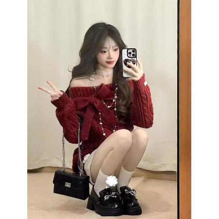 FA51553# 圣诞红色蝴蝶结一字肩长袖毛衣女秋冬加厚内搭慵懒高级感针织上衣 服裝批發女裝批發服飾貨源