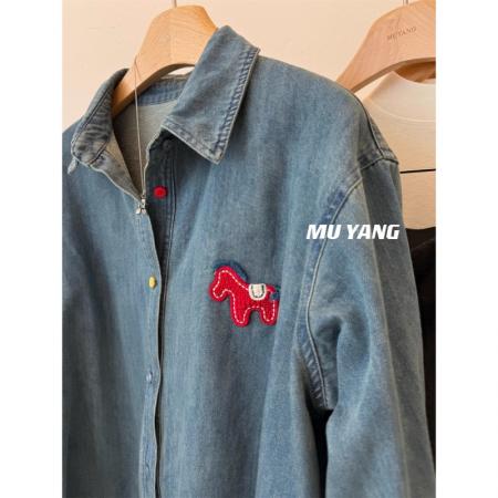 FA51556# 节日氛围元素红马儿牛仔衬衫叠穿水洗料长袖衬衣女冬 服裝批發女裝批發服飾貨源