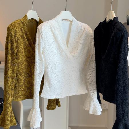 FA51565# 法式气质性感V领喇叭袖加绒加厚蕾丝衫女秋冬百搭修身内搭打底衫 服裝批發女裝批發服飾貨源