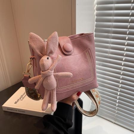 TJ2176# 高级感休闲百搭小包包女时尚通勤水桶包2024新款简约宽带斜挎包潮