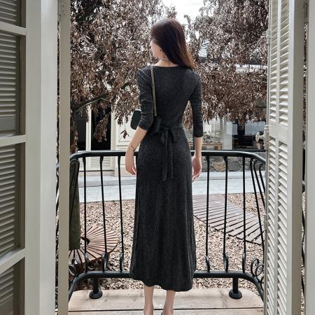 FA51592# 气质高档性感V领包臀长裙秋冬新款高级感长袖亮丝修身连衣裙