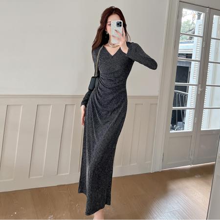 FA51592# 气质高档性感V领包臀长裙秋冬新款高级感长袖亮丝修身连衣裙