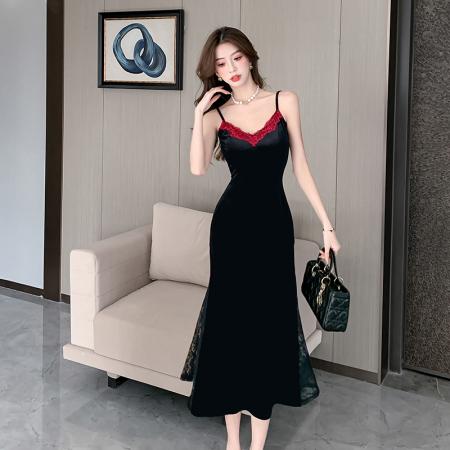 FA51594# 黑玫夜蕾'辣妹蕾丝丝绒连衣裙女秋冬季法式包臀吊带长裙