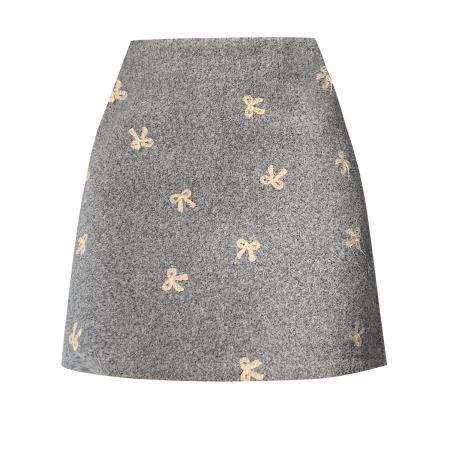 FA51629# 防走光高腰包臀半身裙女秋冬刺绣蝴蝶结短裙氛围感毛呢裙子 服裝批發女裝批發服飾貨源