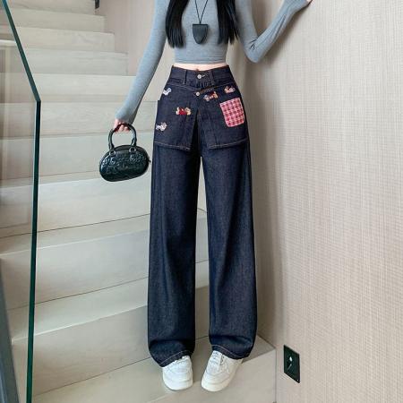 FA51671# 卡通刺绣假两件屁帘牛仔裤女秋季新款设计感直筒阔腿裤 服裝批發女裝批發服飾貨源