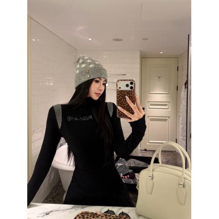 FA51750# 辣妹高领拼色直角肩字母印花修身显瘦磨毛内搭打底衫 服裝批發女裝批發服飾貨源