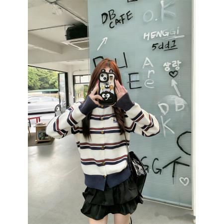 FA51758# 设计感小众拼色条纹针织开衫上衣秋季刺绣毛衣外套 服裝批發女裝批發服飾貨源