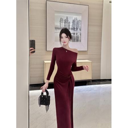 FA51798# 性感辣妹风斜领露肩修身连衣裙高级感绑带收腰气质长裙子 服裝批發女裝批發服飾貨源