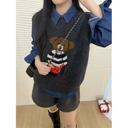 FA51879# 春装新款卡通小熊图案圆领牛仔针织马甲女宽松显瘦毛衣两件套 服裝批發女裝批發服飾貨源