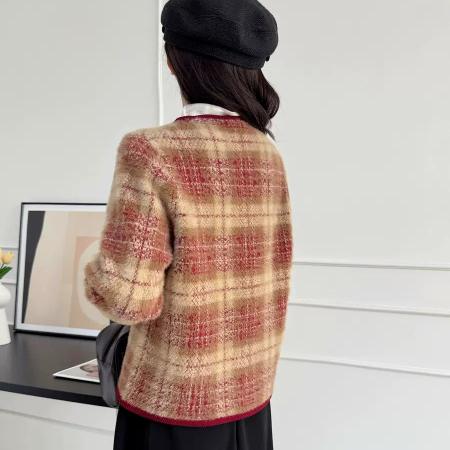 FA51899# 小香风格子短款水貂毛休闲外套女秋冬新款设计感针织开衫上衣 服裝批發女裝批發服飾貨源