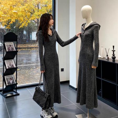 FA51921# 法式温柔风连帽长袖针织连衣裙女秋冬季修身显瘦气质毛衣长裙 服裝批發女裝批發服飾貨源