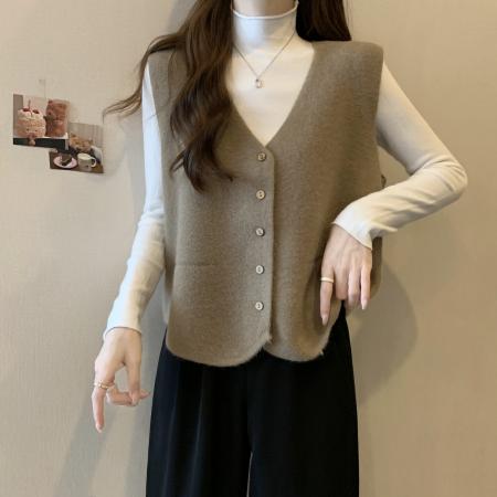 FA51978# 大码女装新简约百搭V领纯色内搭毛衣马甲柔软单排扣坎肩 服裝批發女裝批發服飾貨源