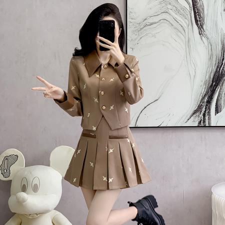 FA52064# 秋季轻奢气质蜜蜂时尚套装女装新款高级外套百褶裙炸街两件套  服裝批發女裝批發服飾貨源