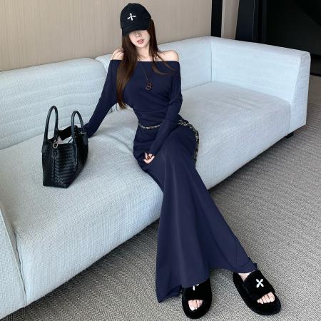 FA52108# 高级感一字肩套装女秋季收腰显瘦一字领上衣a字半身裙两件套  服裝批發女裝批發服飾貨源