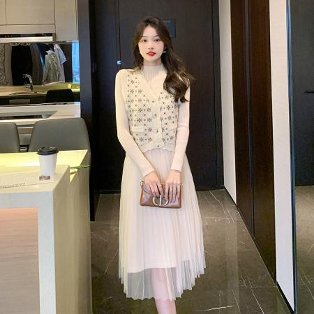 FA52147# 针织连衣裙女秋冬新款温柔气质名媛御姐茶歇法式马甲裙子套装  服裝批發女裝批發服飾貨源