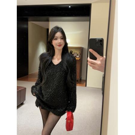 FA52151# 高级感秋冬新款红色V领气质显瘦金丝闪亮长袖上衣女  服裝批發女裝批發服飾貨源