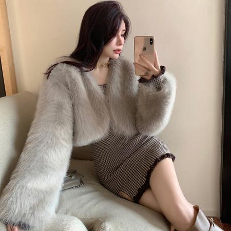 东大门秋冬韩版仿皮草环保毛高级感显瘦气质短款弧形毛毛外套  服裝批發女裝批發服飾貨源