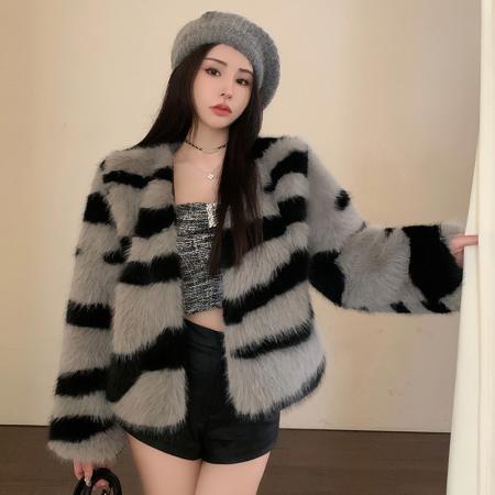 斑马纹皮草外套女秋冬新款小众年...