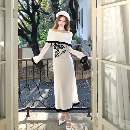 FA52344# 大圆领围脖花朵羊毛针织连衣裙女冬喇叭袖收腰A型修身长裙子  服裝批發女裝批發服飾貨源