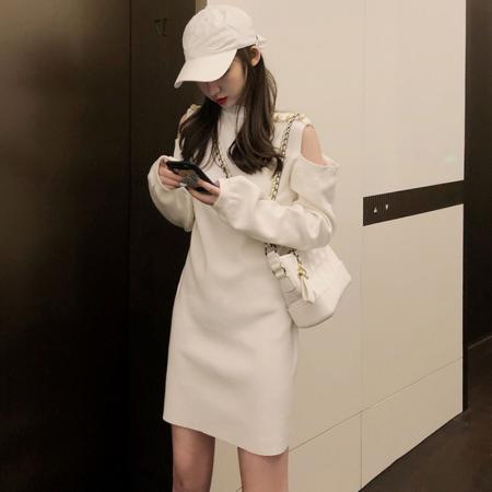 FA52372# 配大衣内搭修身针织连衣裙女秋冬性感露肩小个子气质打底毛衣裙子  服裝批發女裝批發服飾貨源