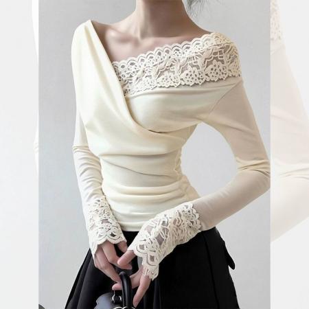 FA52403# 韩系复古杏色蕾丝拼接斜肩v领衫女秋冬新款高级感打底衫内搭上衣  服裝批發女裝批發服飾貨源