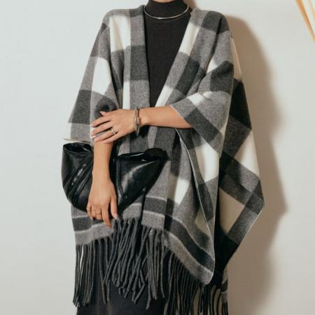 FA52438# 秋冬保暖针织格纹流苏围巾长款外搭披风美拉德女针织披风  服裝批發女裝批發服飾貨源