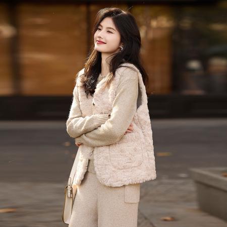 百搭减龄外穿小香风冬季时尚气质仿羊羔毛毛绒马甲外套