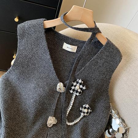 FA52453# 高端南油女装法式立体花朵v领针织马甲秋款叠穿无袖马夹上衣