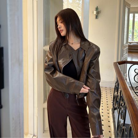秋冬新款设计短款皮衣夹克辣妹棕色上衣机车服Pu皮外套女