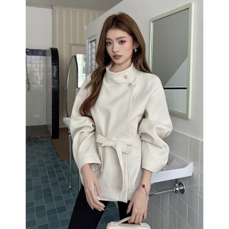 秋冬新款立领短款风衣女腰带收腰宽松英伦风廓形外套女潮