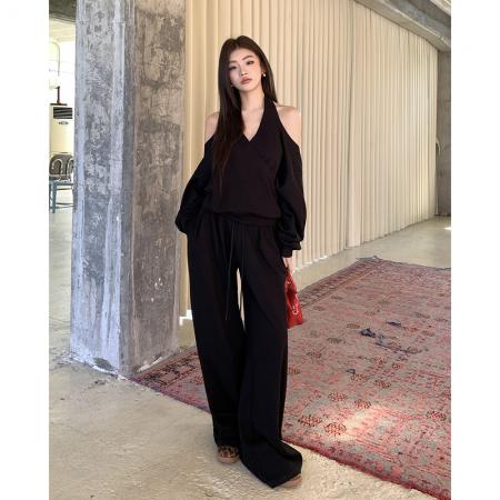 秋冬新款露肩挂脖卫衣休闲露背上衣阔腿裤两件套装潮女