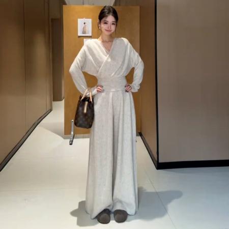 FA52510# 小香慵懒风针织毛衣套装女秋冬季新款巨好看韩系穿搭一整套高级感  服裝批發女裝批發服飾貨源