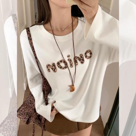 FA52560# 字母刺绣圆领长袖T恤宽松内搭打底衫  服裝批發女裝批發服飾貨源