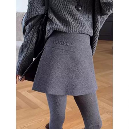 FA52604# 大码毛呢开叉...