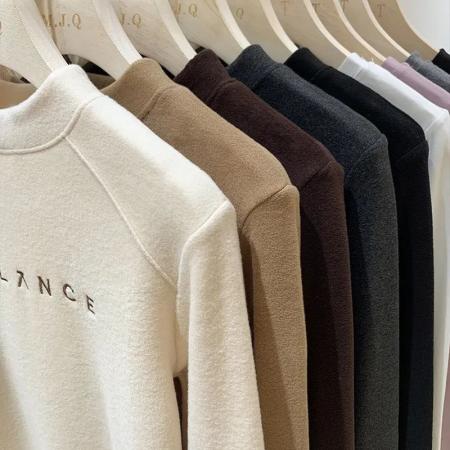 FA52611# 网红爆款胖MM大码字母刺绣打底衫女新款秋冬德绒保暖长袖t恤上衣  服裝批發女裝批發服飾貨源