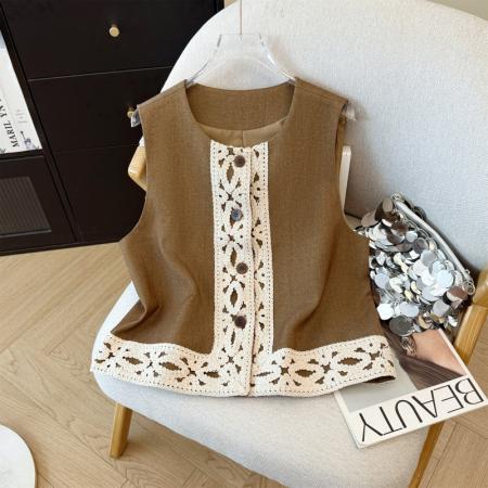 FA52646# 洋气刺绣花边拼接无袖小香风马甲女早秋款复古叠穿百搭坎肩  服裝批發女裝批發服飾貨源