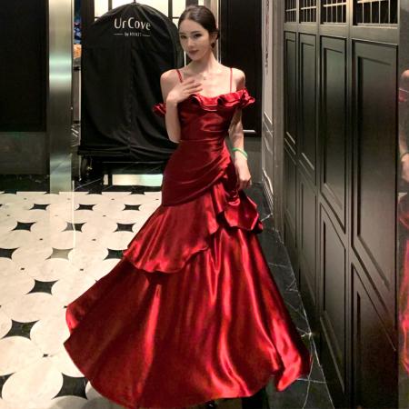 FA52684# 热恋红酒法式缎面一字肩红色吊带连衣裙女荷叶边礼服  服裝批發女裝批發服飾貨源