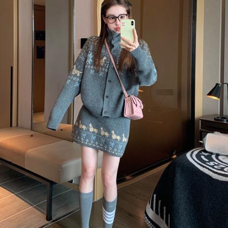 FA52704# 复古毛衣套装女小个子穿搭一整套新款秋季慵懒针织上衣两件套  服裝批發女裝批發服飾貨源