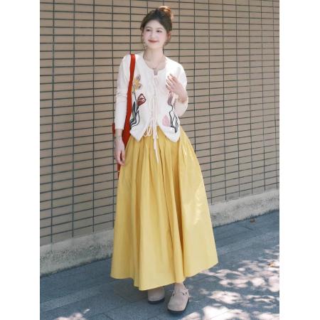 FA52710# 巨好看的两件套早秋韩系穿搭松弛感慵懒白色针织开衫半身裙套装女  服裝批發女裝批發服飾貨源