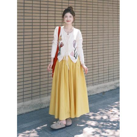 FA52710# 巨好看的两件套早秋韩系穿搭松弛感慵懒白色针织开衫半身裙套装女  服裝批發女裝批發服飾貨源