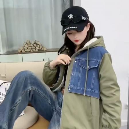 FA52774# 新款冬季冲锋衣拼接牛仔加绒加厚款外套休闲宽松连帽保暖防寒  服裝批發女裝批發服飾貨源