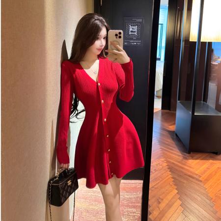FA52797# 纯欲辣妹性感跨年战袍毛衣连衣裙女秋冬V领针织红色蓬蓬裙子  服裝批發女裝批發服飾貨源