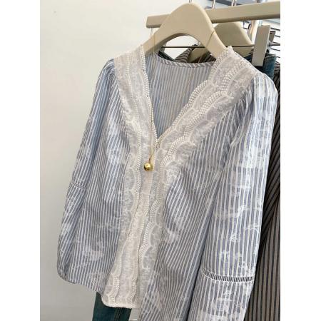 FA52813# 法式蕾丝拼接条纹长袖衬衫轻奢高级感女士设计感小众上衣2026新款  服裝批發女裝批發服飾貨源