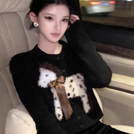 FA52818# 韩系慵懒黑色圆领毛衣外套女冬季巨好看卡通小马针织开衫保暖上衣  服裝批發女裝批發服飾貨源