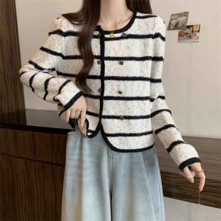 FA52968# 大码秋季软糯撞色条纹圆领小香风针织开衫女宽松外搭毛衣外套  服裝批發女裝批發服飾貨源