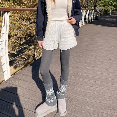 FA52996# 菱形格纹短裤女秋冬季新款宽松显瘦小个子夹棉保暖热裤  服裝批發女裝批發服飾貨源