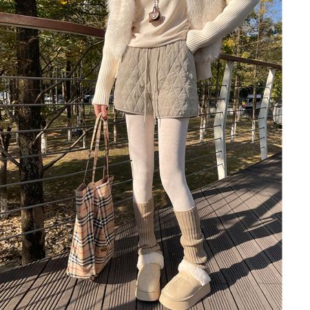 FA52996# 菱形格纹短裤女秋冬季新款宽松显瘦小个子夹棉保暖热裤  服裝批發女裝批發服飾貨源