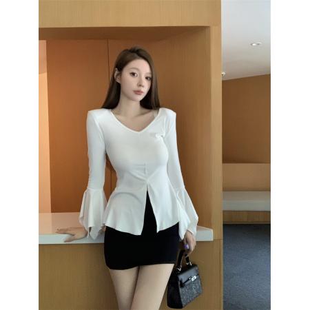 FA53024# 美式辣妹风修身显瘦T恤女喇叭袖v领开叉上衣  服裝批發女裝批發服飾貨源